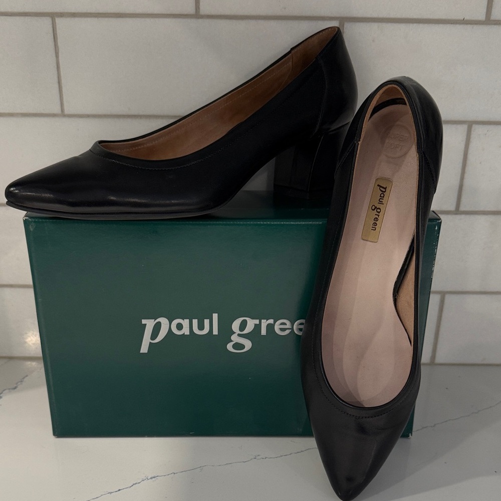 Paul Green Classic Black Pumps